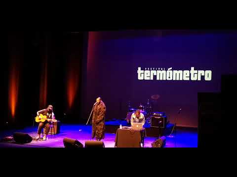 Veecious V - No Pain No love Live