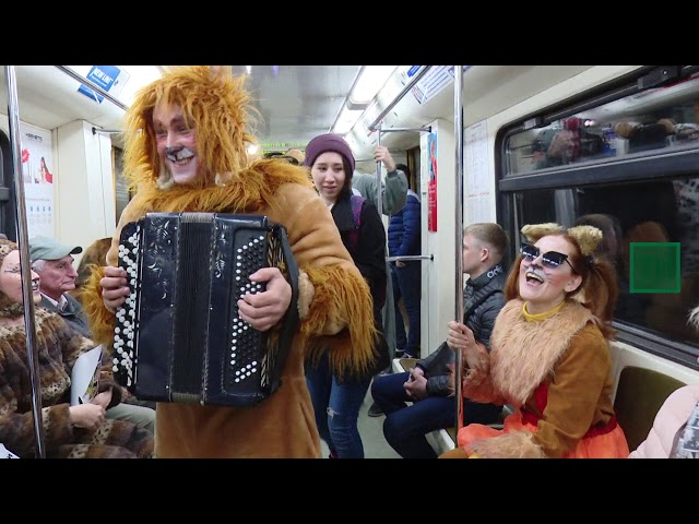 Кариев театры метрода флешмоб уздырды