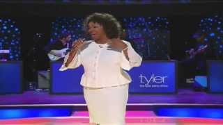 #nowwatching Gladys Knight LIVE - The Need To Be