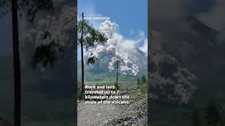 Download lagu Mt. Merapi volcano erupts in Indonesia, spews lava and ash clouds #Shorts mp3