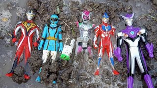 Download lagu SERU BANGET. Menemukan Harta Karun Ultraman, Kamen Rider Build Dan Ninja steel Di Dalam Tanah mp3 Download lagu SERU BANGET. Menemukan Harta Karun Ultraman, Kamen Rider Build Dan Ninja steel Di Dalam Tanah mp3