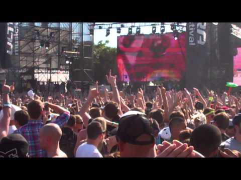 Ultra 3.26.11 - Skrillex - 1