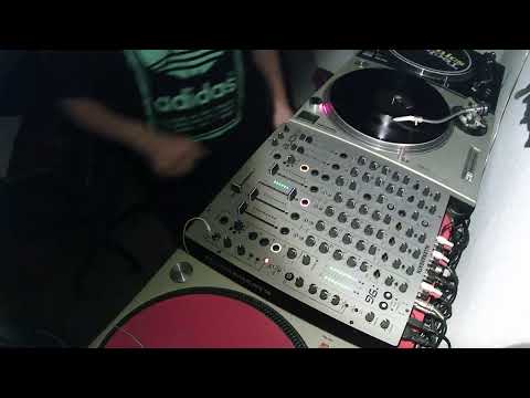 DSNGDMANN. Saturday Set