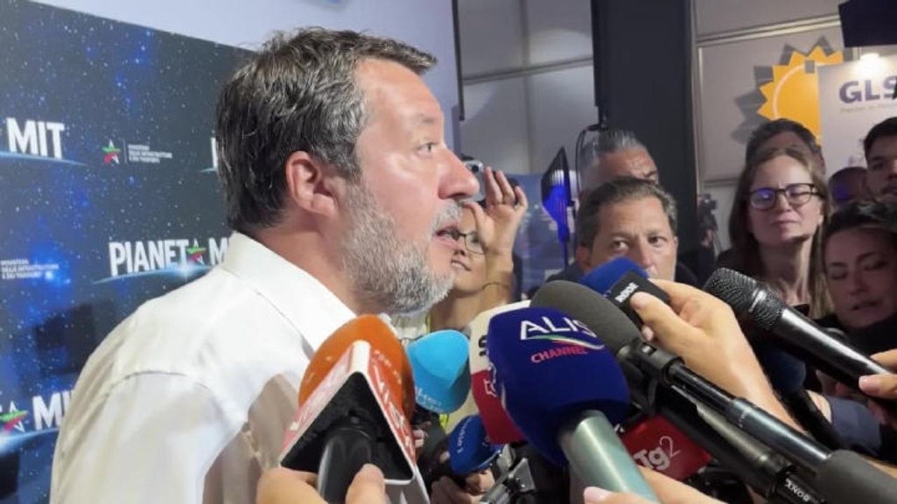 Salvini: Vannacci vuole togliere aborto. Io sono per la vita, ma non voglio tornare indietro