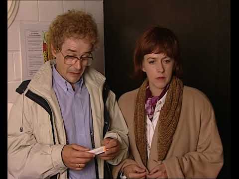 In De Gloria S01E01 - De Achterdeur - Bij de dokter