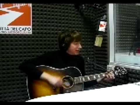 Eugene McGuinness - Fonz (live at Maps)