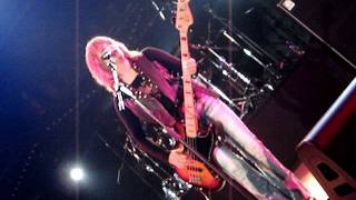 Strict Machine (live in Moscow) - Suzi Quatro