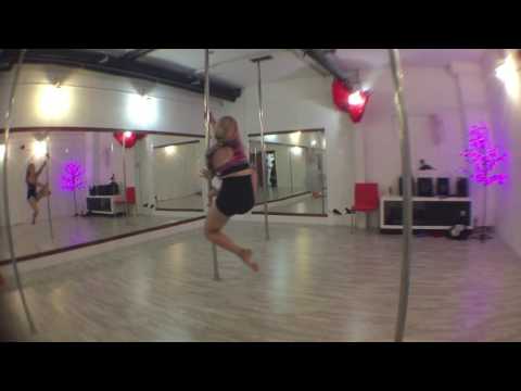 Yunikova Yunona -pole static combo