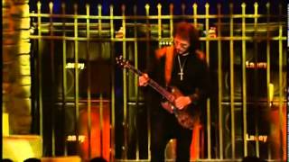 black sabbath Lonely is the Word live legendado