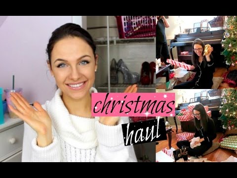 OPENING PRESENTS CHRISTMAS MORNING | What I Got 2015