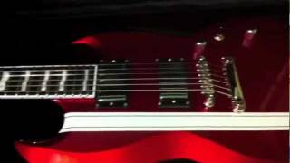 Video thumbnail for My ESP Viper Racing Stripe Red by PassionMetallica