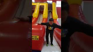 Thompson Tara Teri play Bounce U with Linh Chi An Binh08 2018 20180113 151544
