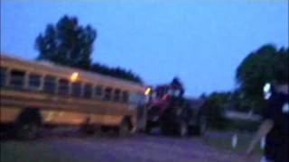 preview picture of video 'Bus gets stuck in ditch'