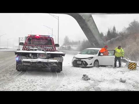 01-01-2021, Kansas City, MO - Winter Storm - Plows - Accidents - Wintry Scenes