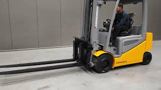 Stivuitor electric Jungheinrich EFG 430 de vânzare - Imagine 4 | Machineryline MD Stivuitor electric Jungheinrich EFG 430 | Imagine 4 - Machineryline