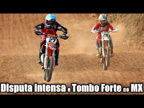 Disputa intensa e tombo forte no Catarinense Motocross - corrida da Junior / 85cc