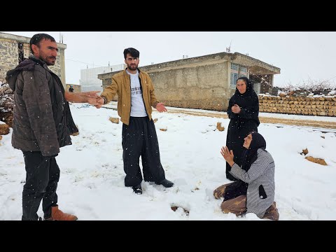 Today's sustenance: Baking bread with the hands of Turan and his neighbors
