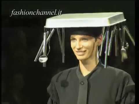 "Issey Miyake" Autumn Winter 1994 1995 Paris 4 of 8 pret a porter woman by FashionChannel