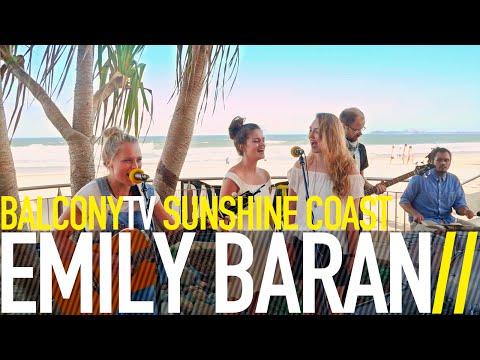 EMILY BARAN - SING TO THE MOON (BalconyTV)