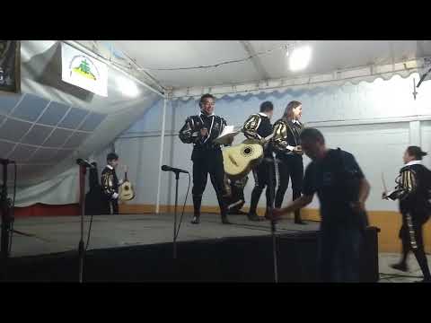 Premiación 1 del concurso de estudiantinas Real Santa Cruz 2018