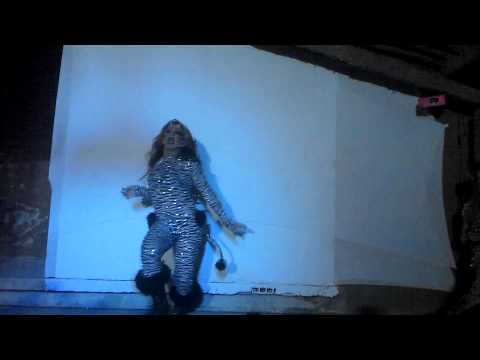 Deborah Moon Angell -  Bibaladas Club [24/08/2013]