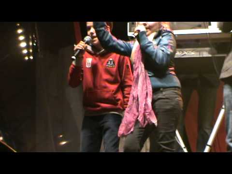 Luis met de andere juniors met superidee