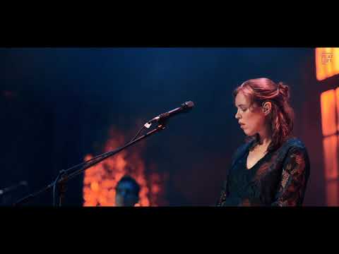 Avión - Alejandro Y María Laura