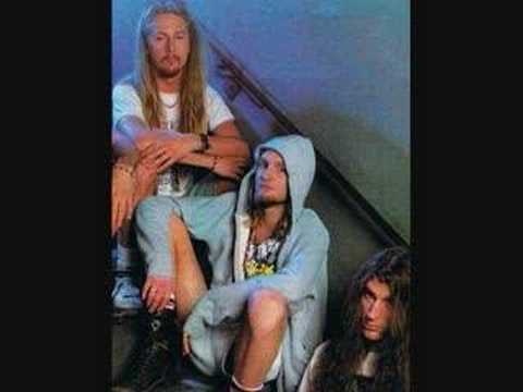 Alice in Chains - Suffragette City (1989 Demo)
