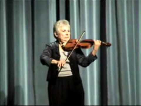 Albeniz, Tango, Violinist, Helen Martin