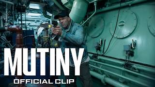 Official Clip ‘Face Off'