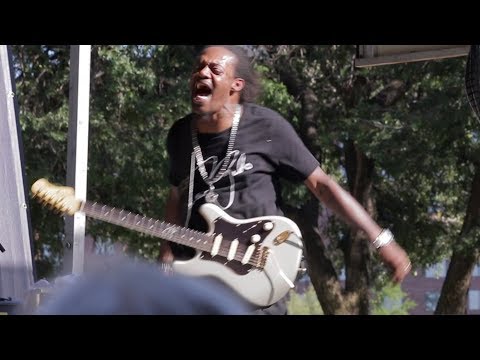 Eric Gales - "Voodoo Child/Kashmir/Back in Black/Für Elise (Beethoven)" (Live at the 2017 DIGF)