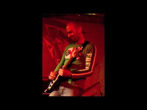 Alex Giallombardo live "The Hard and Bitter Truth" (final solo) - Legend54 Milan 16/02/2010