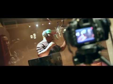 Too Short Presents: Beeda Weeda "Hustla" Ft E-40 (In Studio Performance)