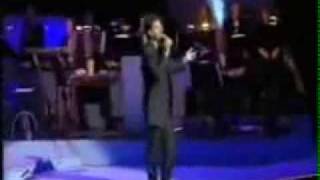 DANIEL O  DONNELL SINGS HELP ME MAKE IT THROUGH TH   