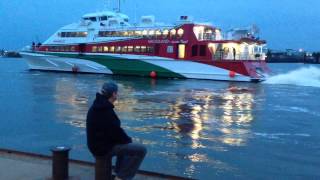 Lotto King Karl - Unten am Hafen