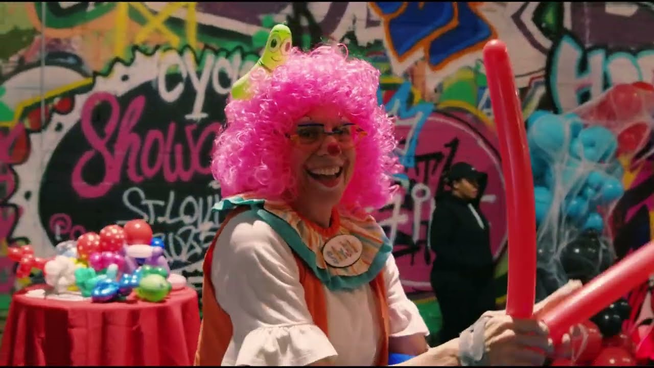 Promotional video thumbnail 5 for Silly Jilly the Balloon Artist