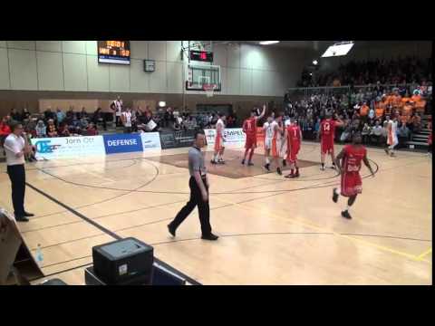(Jermale Jones #3 (2015/01/20) dragons rhoendorf vs licher basketbaeren