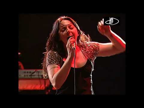 Melanie C - 01 - Yeh Yeh Yeh (Heitere Open - Aug. 13th, 2005)