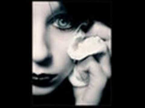 mecena - o fata...7 frunze