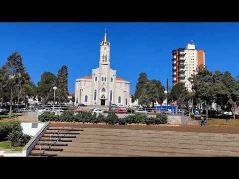 "LENÇÓIS PAULISTA: Conheça a Cidade com MAIS LIVROS por habitante no Brasil! 📖" City Tour