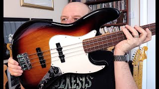 Video thumbnail for Fender Player Jazz Fretless Bass Three Colour Sunburst - Review and Demo by Darren Lock Music
