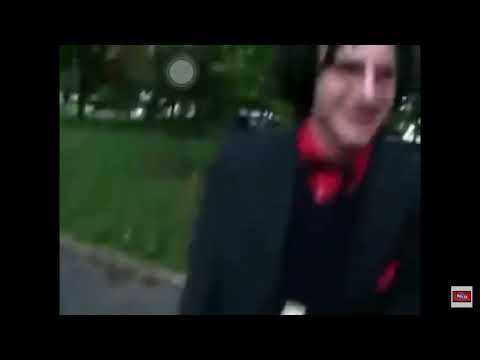 Il comprend rien il est con?