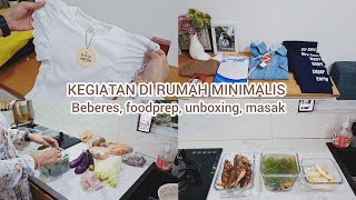 Download lagu Tidying up, food prepping, simple cooking, and unboxing lots of packages | Activities at a minima... mp3