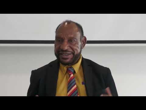 Alternative Prime Minister nominee Sir Peter Ipatas.