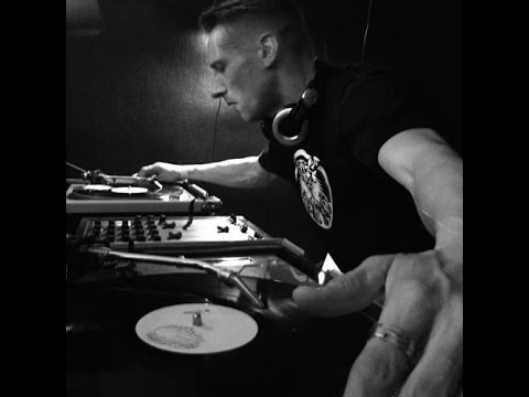 EMEL @ Mothership Torino part 1 Neurogamik night