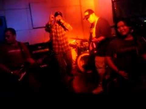 STAND OFF Live Maroti Cafe - Bonie Song