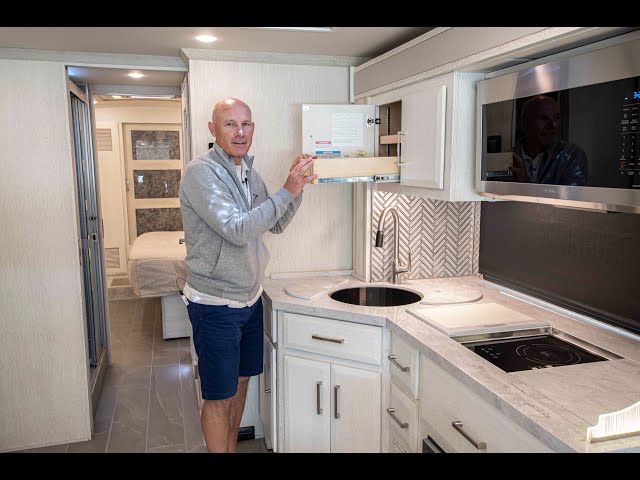 Preview image of 2022 Newmar New Aire 3541 (17N221234) youtube video