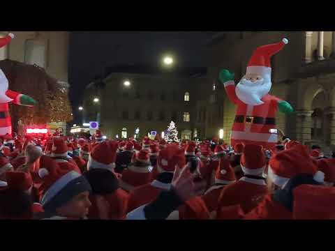 Santa Run '24: Families Dash into Action