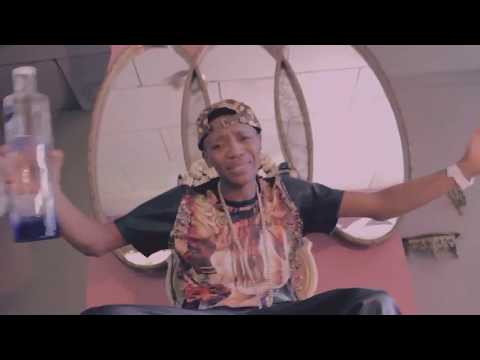 Lil Boy (King Stylo Caro) Ft Young Quarter - Hablando con mi Espejo - (Official Video)