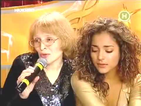 سوزان عبدالله ولحظه لقاء مع ابيها